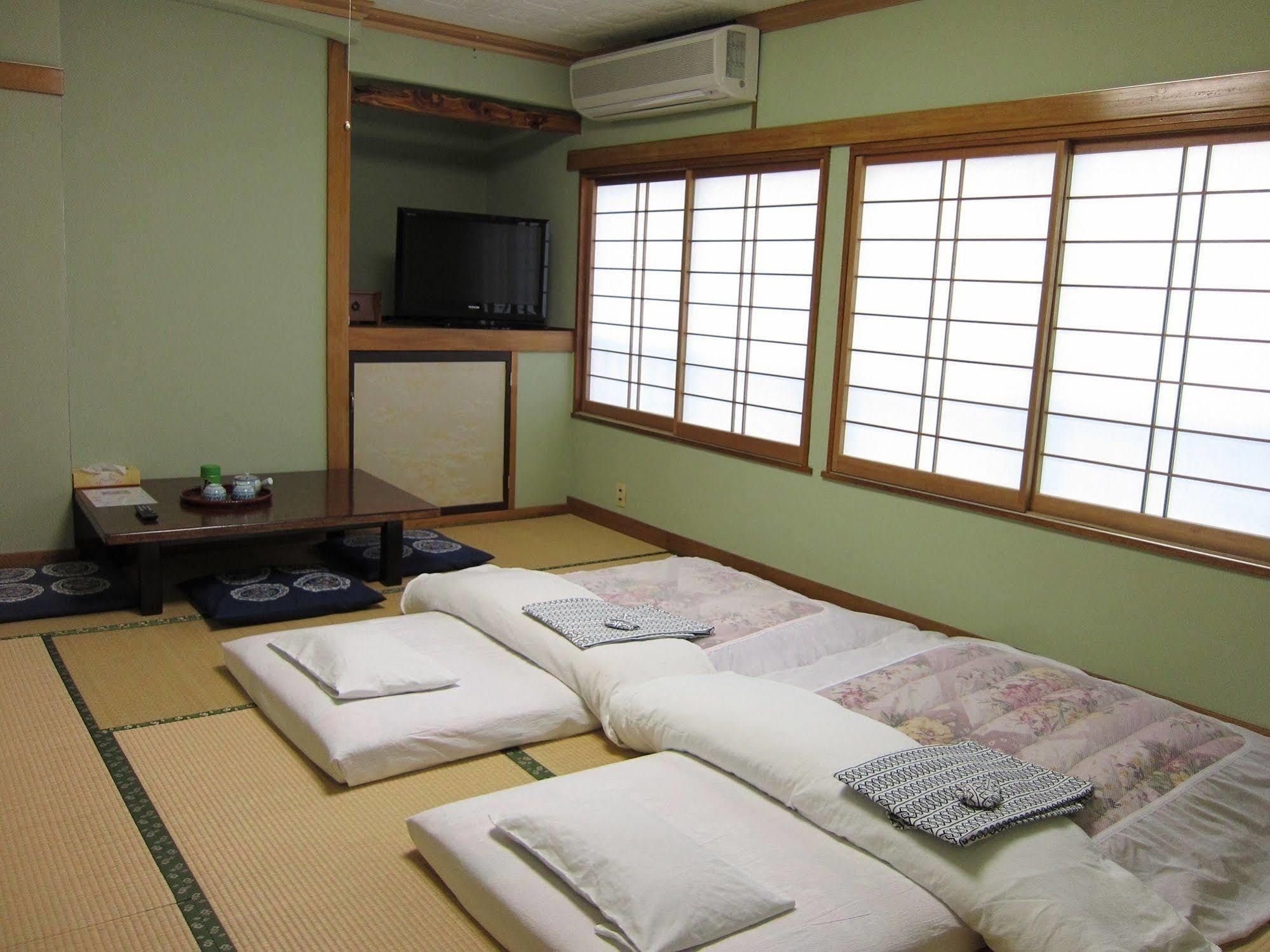 Ryokan Matsukaze Мацумото Экстерьер фото